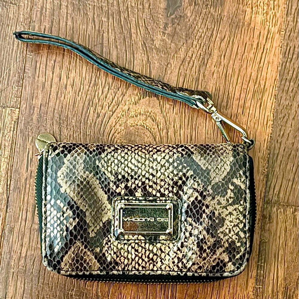 Big Buddha Santa Barbara Faux Snakeskin Wristlet Wallet Zip Around Strap Snake